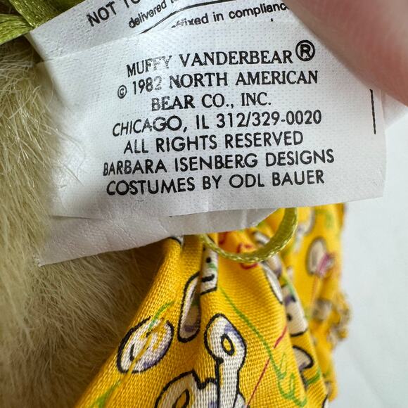 VTG 1982 Muffy Vanderbear Plush Bear The Sewing Lesson Dressed - Picture 2 of 8